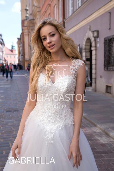 gabriella-2001x3000